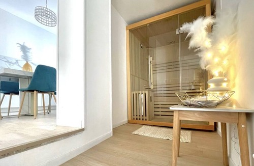 Gare Apartment | Fully equipped luxury apartment with jacuzzi and sauna 4 minutes from the beach