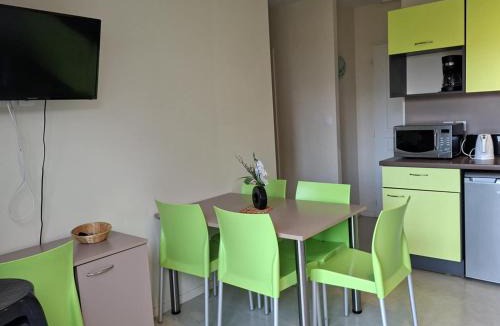 Chaveignes Apartment | Fully equipped Poussin 12 cottage