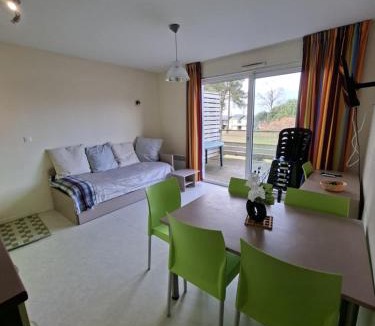 Chaveignes Apartment | Fully equipped Poussin 12 cottage