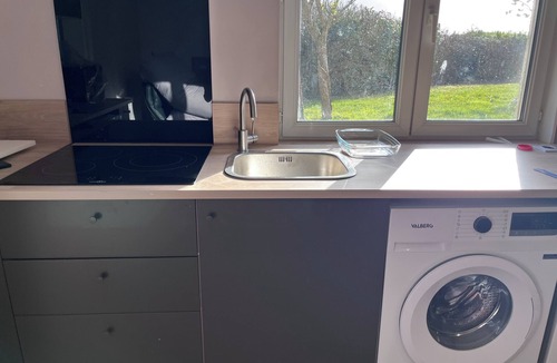Marles-en-Brie Apartment | Fully-equipped self-contained apartment with Jacuzzi access