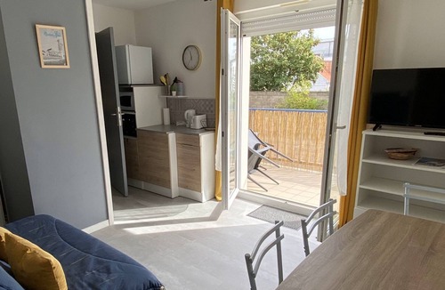 Saint-Marc-sur-Mer Apartment | Fully equipped studio for 4 people ST MARC SUR MER 2 steps from Mr Hulot's beach