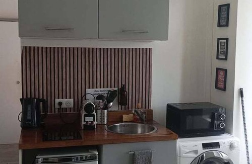 Zola - Pressense Apartment | Fully equipped studio Villeurbanne