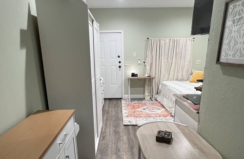 Fairfield Apartment | Fully equipped studio. Perfect for working travelers