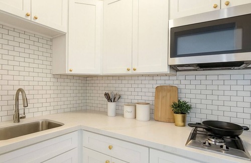 East Avenue Apartment | Fully equipped studio with fast WiFi and a dedicated workspace
