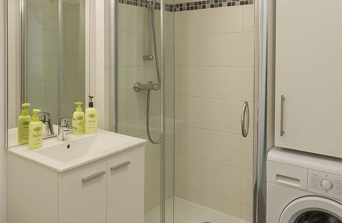 Croix Apartment | Fully-equipped studio with balcony and quick access to Lille