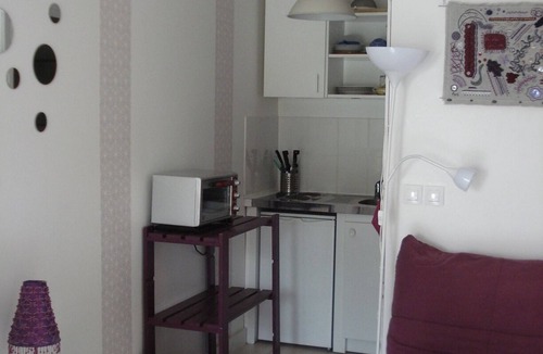 Quartier Branville Apartment | Fully equipped studio with private parking