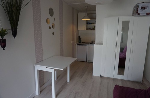 Quartier Branville Apartment | Fully equipped studio with private parking