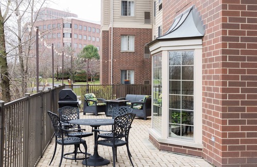 York Center Condo | Fully-Equipped Suite | Gym Access