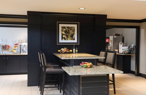 Forestview Condo | Fully-Equipped Suite | Gym Access