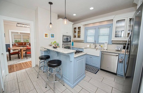 Rountree House | Fully Fenced, Dogs Welcome, Sleeps 10, Near MSU and Hospitals