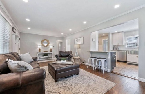 Naperville House | Fully Fenced In-Pet Friendly Cozy North Naperville 3 BED 2 BATH Home