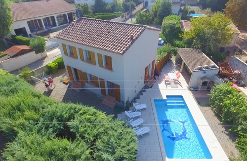 Saint-Genies-de-Fontedit Villa | Fully equipped Villa With Pool down Private Road in Historic Circulade Village.