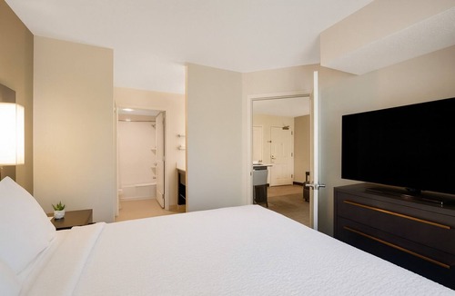 Mount Tabor Hotel | Fully-furnished Suites! Indoor Swimming Pool, Pet-friendly, Free Breakfast!