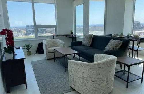 Oakville Condo | Fully Furnished 2 bed 2 bath condo short-term Utilities included