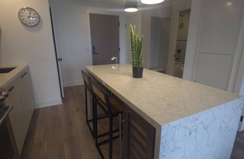 Downtown Toronto Apartment | Fully furnished 2-Bedroom Suite at Elm Ledbury