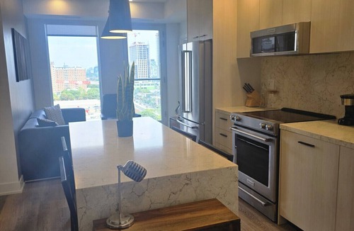 Downtown Toronto Apartment | Fully furnished 2-Bedroom Suite at Elm Ledbury
