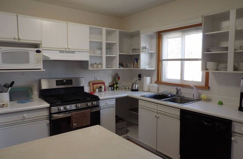 Kimball Apartment | Fully furnished 2 Bedroom 1 bath house