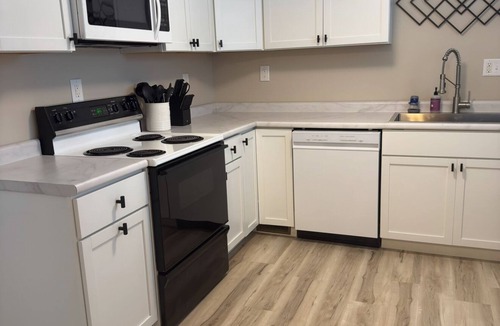 Bourbonnais House | Fully Furnished 2BR/1BA Monthly home