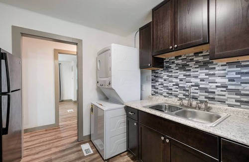 Olmos Park Apartment | Fully Furnished 2BR/1BA Apt-Covered Parking- In-Unit Washer&Dryer