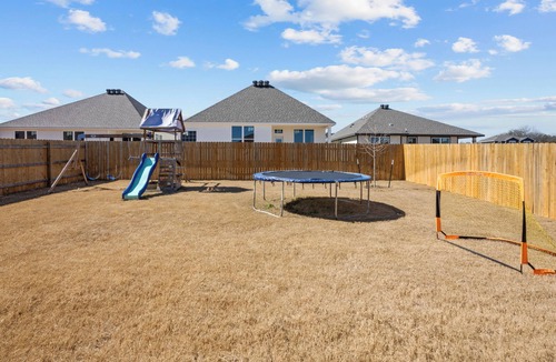 Belton House | Fully furnished 3-bedroom house in sought after Three Creeks in Belton