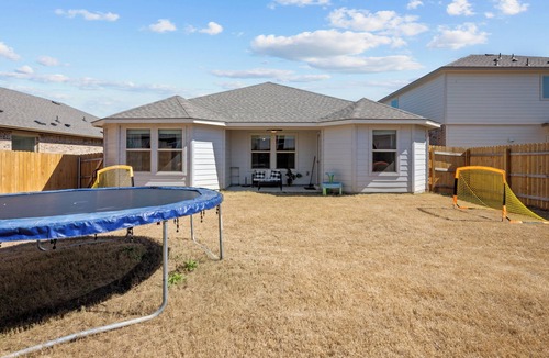 Belton House | Fully furnished 3-bedroom house in sought after Three Creeks in Belton