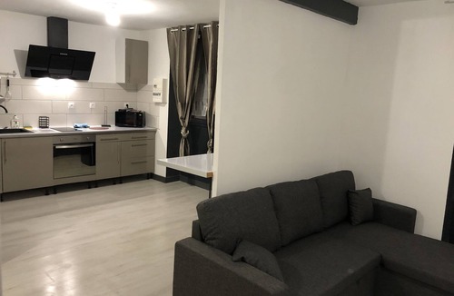 Bourgueil Apartment | Fully furnished and equipped studio "2