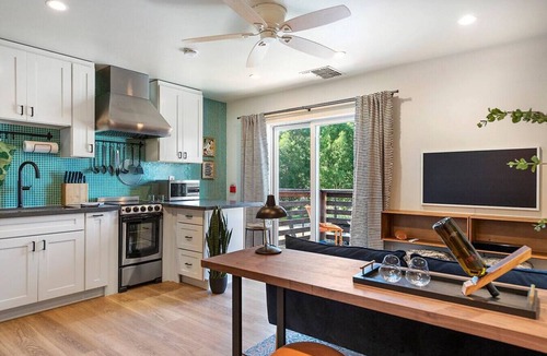 Calistoga Apartment | Fully furnished apartment tucked away on-site at UpValley Inn & Hot Springs