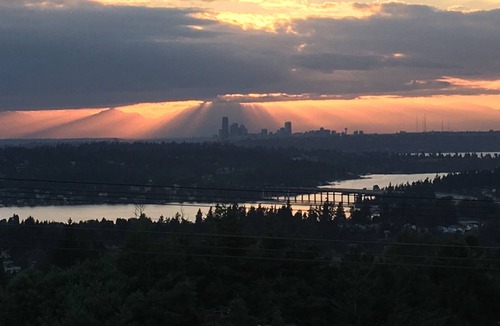 Somerset House | Fully furnished Executive house with sweeping views!