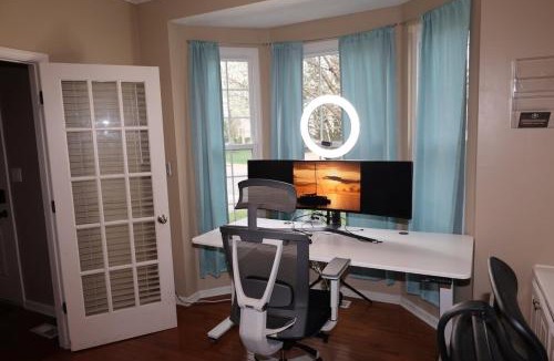 Carmel House | Fully Furnished Executive Sleeper Home