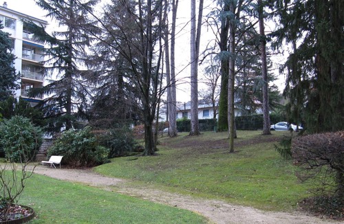 Chambery Apartment | Fully furnished holiday apartment 4 * rated - very pleasant - 700 sq feet