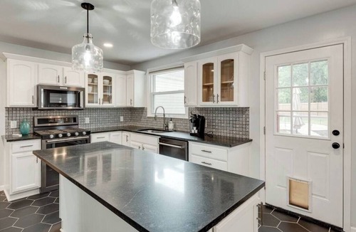 Nashville-Davidson House | Fully Furnished home on 3/4 of an acre .Centrally located to Nashville and the airport