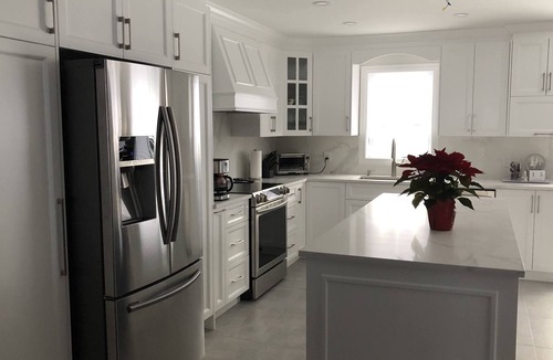 Laval House | Fully furnished house with Pool in Laval