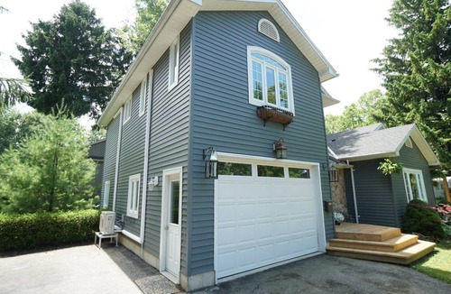 Brights Grove House | Fully Furnished Lakeside Getaway in Beautiful Bright's Grove!