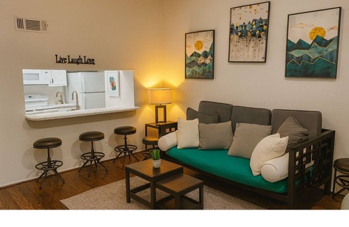 Las Colinas Apartment | Fully Furnished Las Colinas Apt – All Utilities Included, 30+ Day Stays.