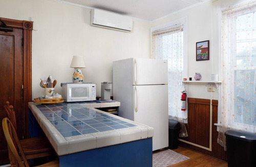 Brattleboro Apartment | Fully furnished/Pet Friendly!