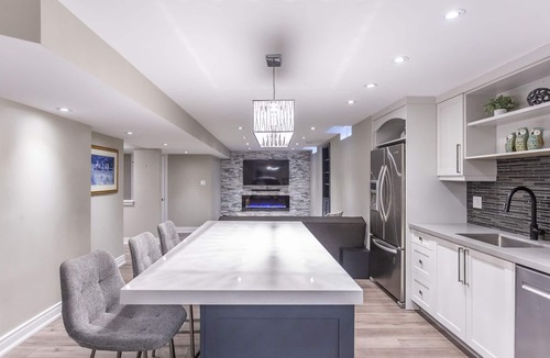 Richmond Hill Apartment | Fully Furnished Private Guest Suite