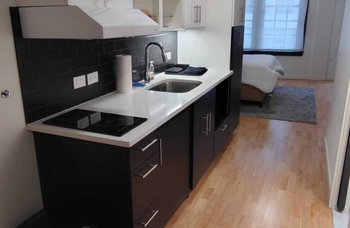 Downtown Hartford Apartment | Fully Furnished Private Loft Style Charm Trumbull Elevator