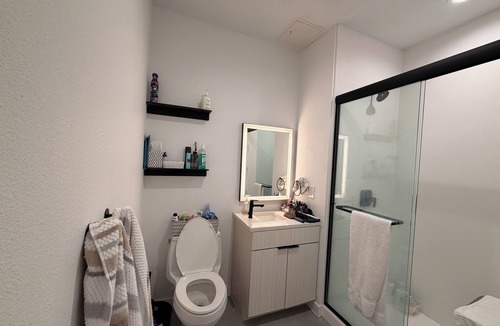 West End Apartment | Fully Furnished Private Room at Downtown
