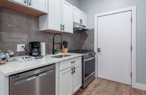 Old Town Apartment | Fully Furnished Rental in Old Town - 2 beds - Unit 2F