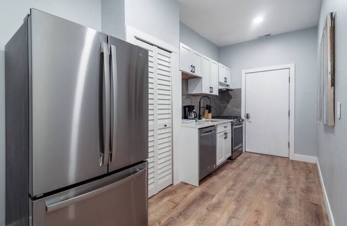 Old Town Apartment | Fully Furnished Rental in Old Town - 2 beds - Unit 2F