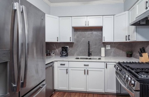 Old Town Apartment | Fully Furnished Rental in Old Town - 2 beds - Unit 2R