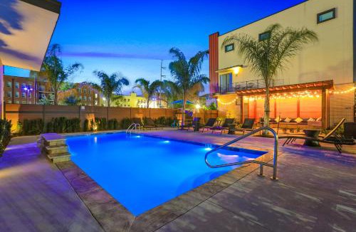 Mid-City House | Fully-Furnished Townhouse with Luxury Amenities