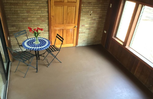 Western Springs House | Fully furnished long term rental home Western Springs