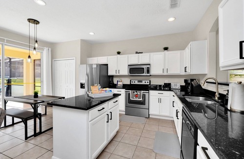 Solana House | Fully-Loaded Modern Disney Family Villa w/Pool - 7 BR