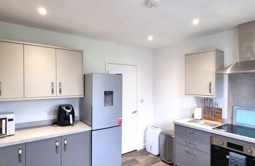 Goonhavern House | Fully refurbished, fantastic outside space!