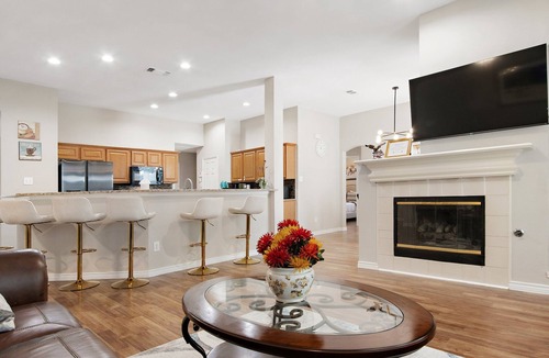 South Arlington House | Fully Remodeled 3 bedroom 2 Bath Home