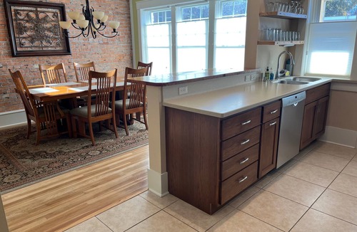 University District Condo | Fully Remodeled and conveniently located condominium.