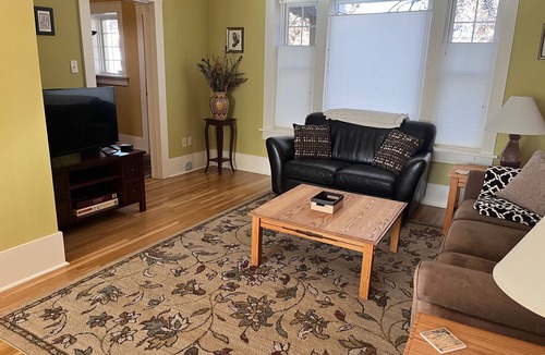 University District Condo | Fully Remodeled and conveniently located condominium.