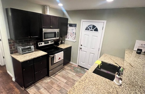Oak Cliff House | Fully remodeled Duplex unit B