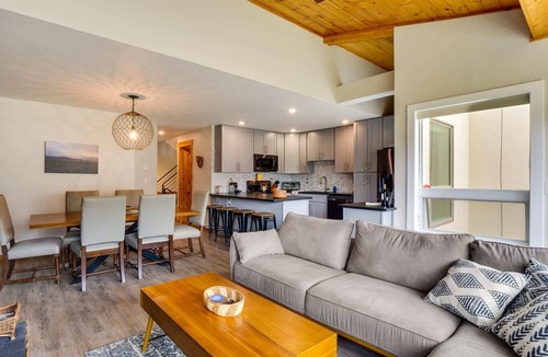 Eagle-Vail House | Fully remodeled modern 4-bedroom townhome - Vail and Beaver Creek.